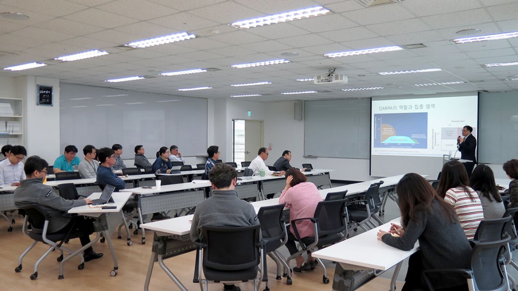 최민석 (한국전자통신연구원 실장) 중장기 대형 SW R&D 과제 발굴